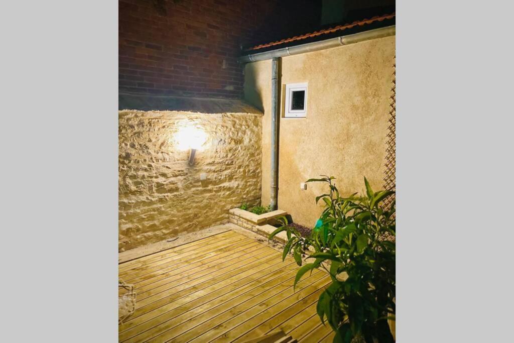 Maisonnette proche de la Cité de la gastronomie et du vin Dijon Exterior foto